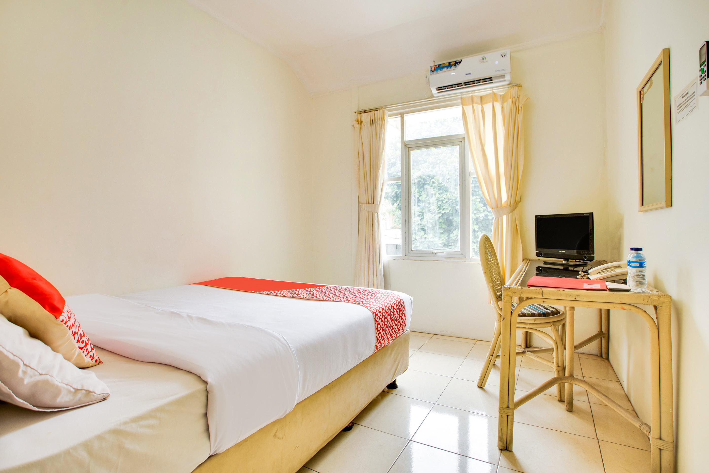 Reddoorz @ Hotel Arimbi Dewi Sartika Baru Μπαντούνγκ Εξωτερικό φωτογραφία