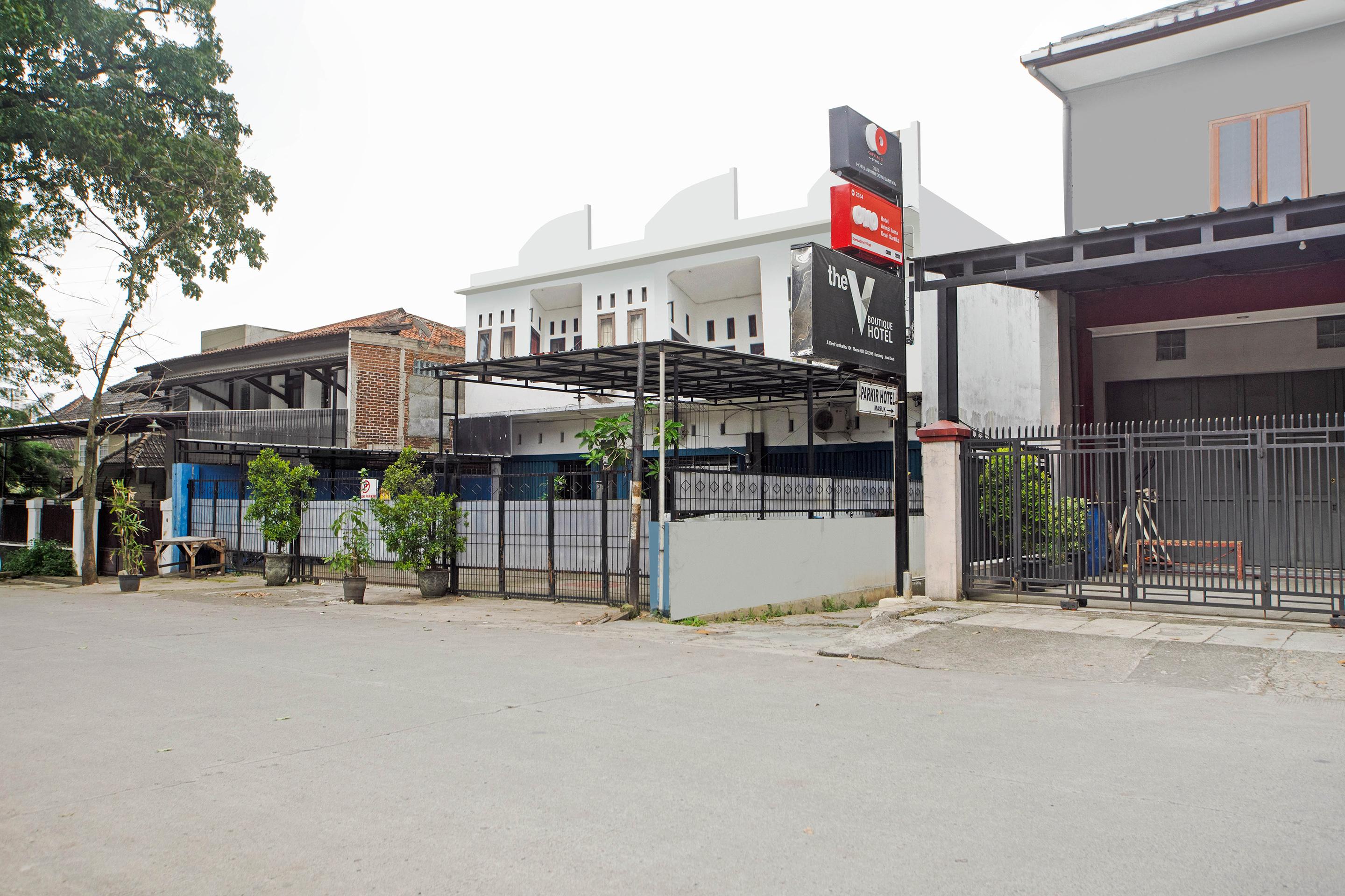 Reddoorz @ Hotel Arimbi Dewi Sartika Baru Μπαντούνγκ Εξωτερικό φωτογραφία