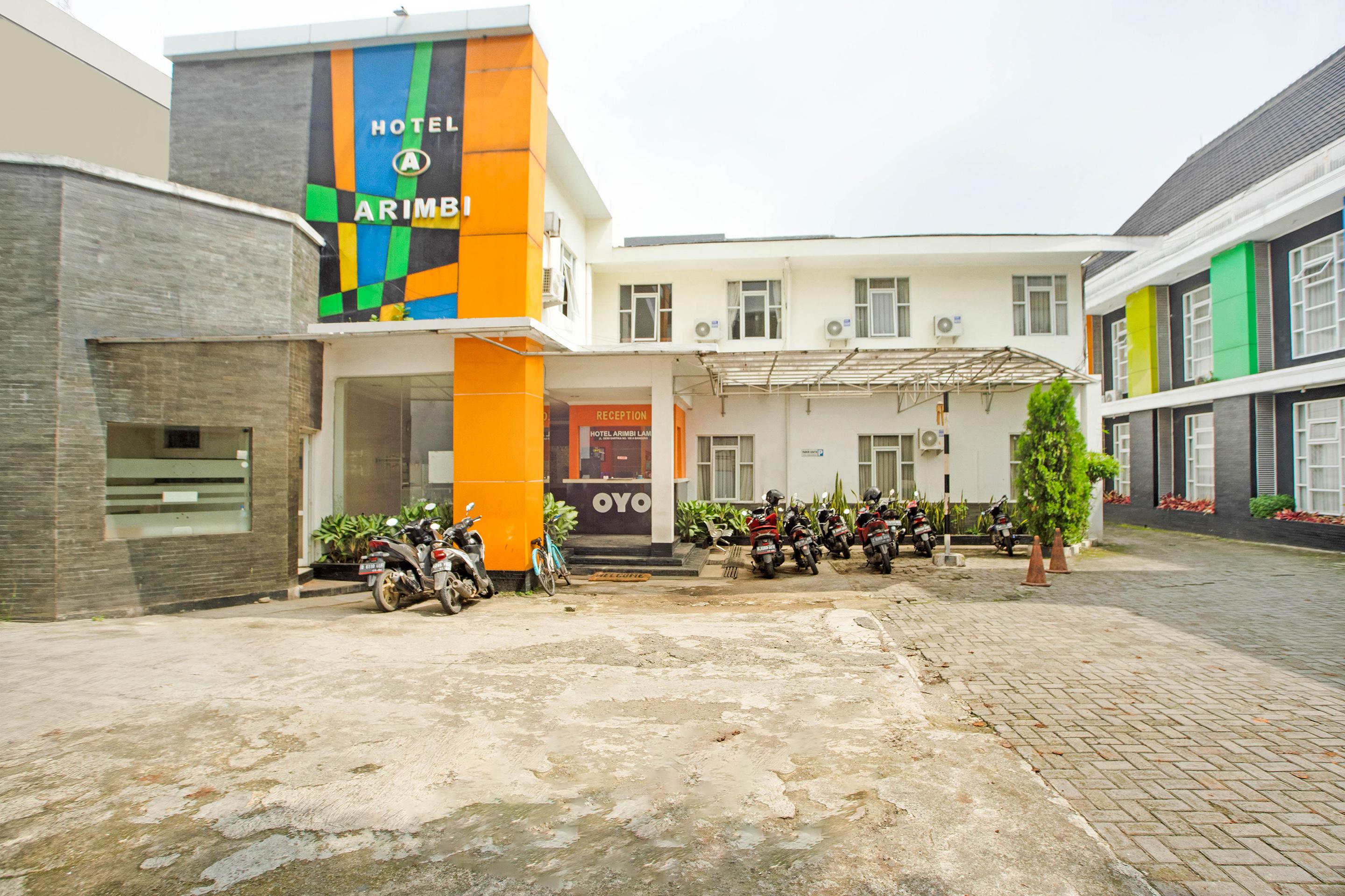 Reddoorz @ Hotel Arimbi Dewi Sartika Baru Μπαντούνγκ Εξωτερικό φωτογραφία